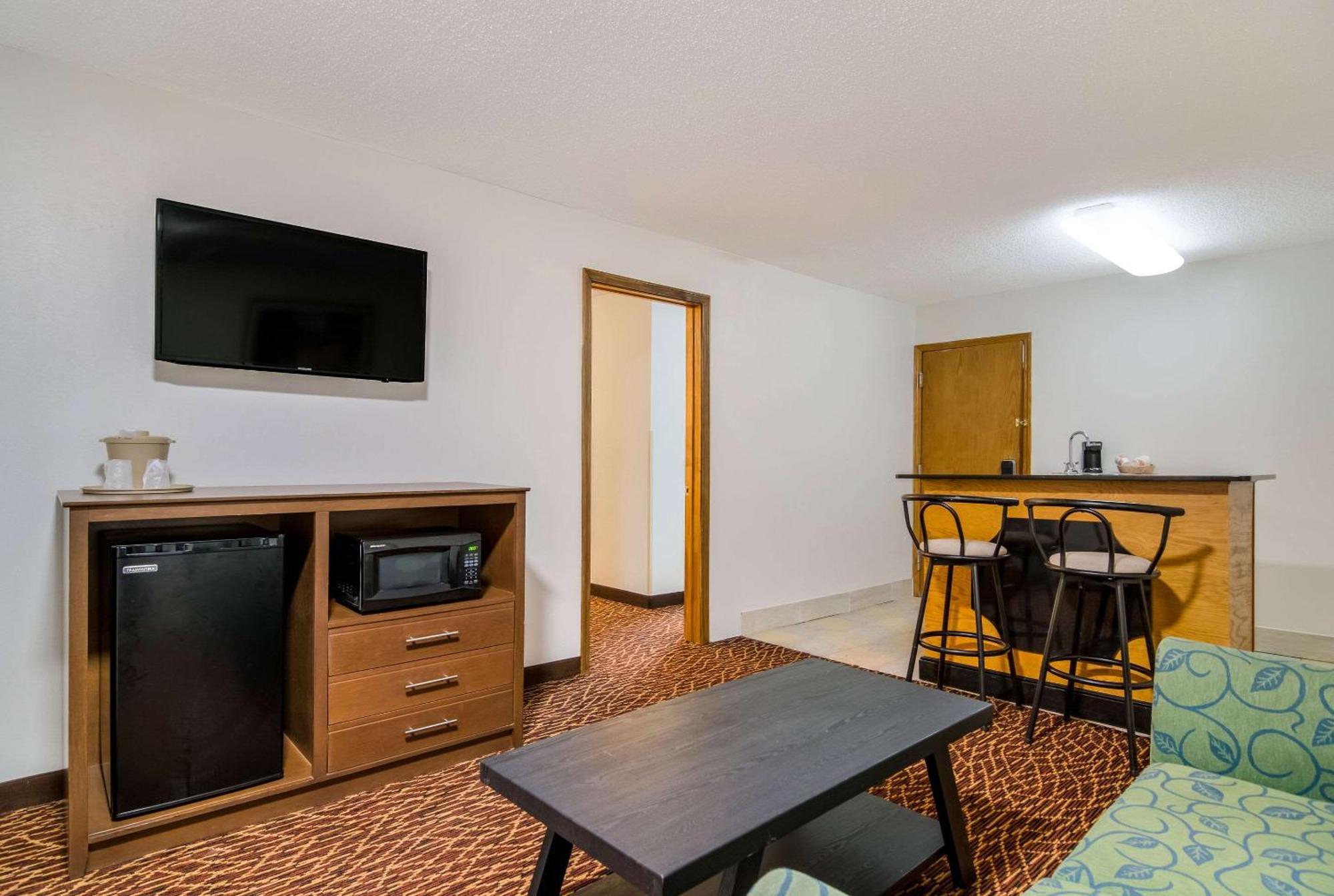 Quality Inn Marietta Exterior photo