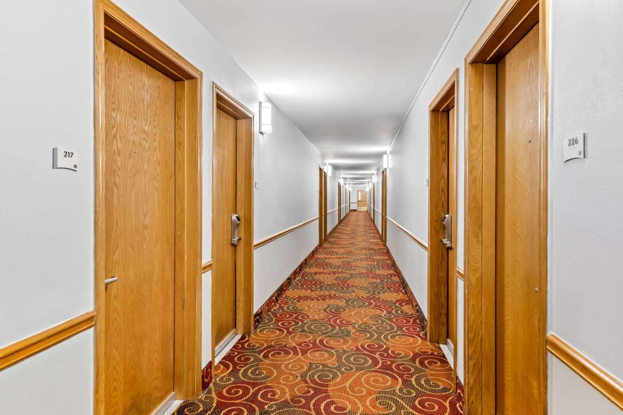 Quality Inn Marietta Exterior photo